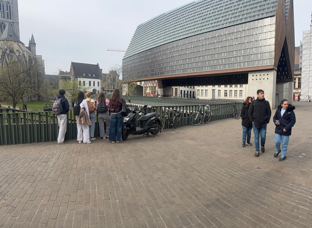 Willekeurige afbeelding uit het fotoalbum